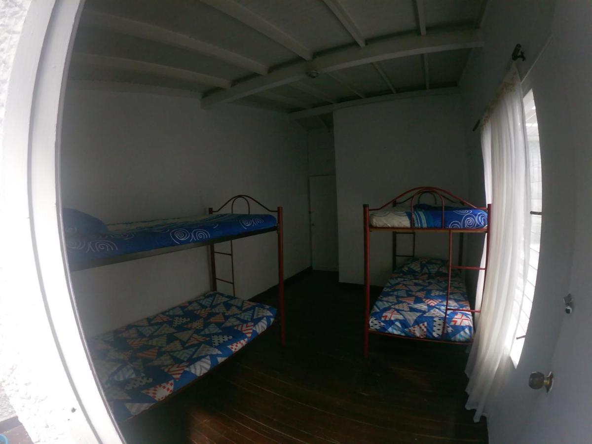 Le vi Hostal Medellín Extérieur photo